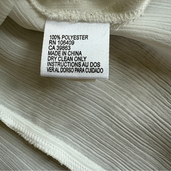 Tahari Arthur White Ruffle Front Blouse Size L - Picture 7 of 9